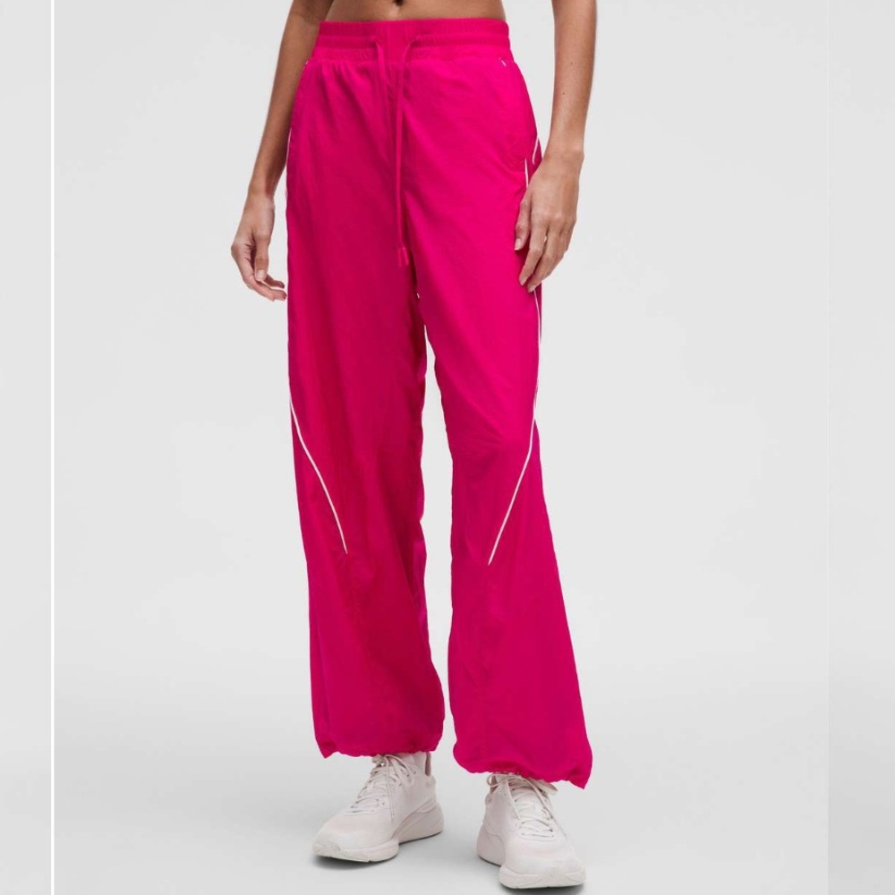 Lululemon License to Train Jogger Pink 4 Mid Rise Lightweight Workout Casual